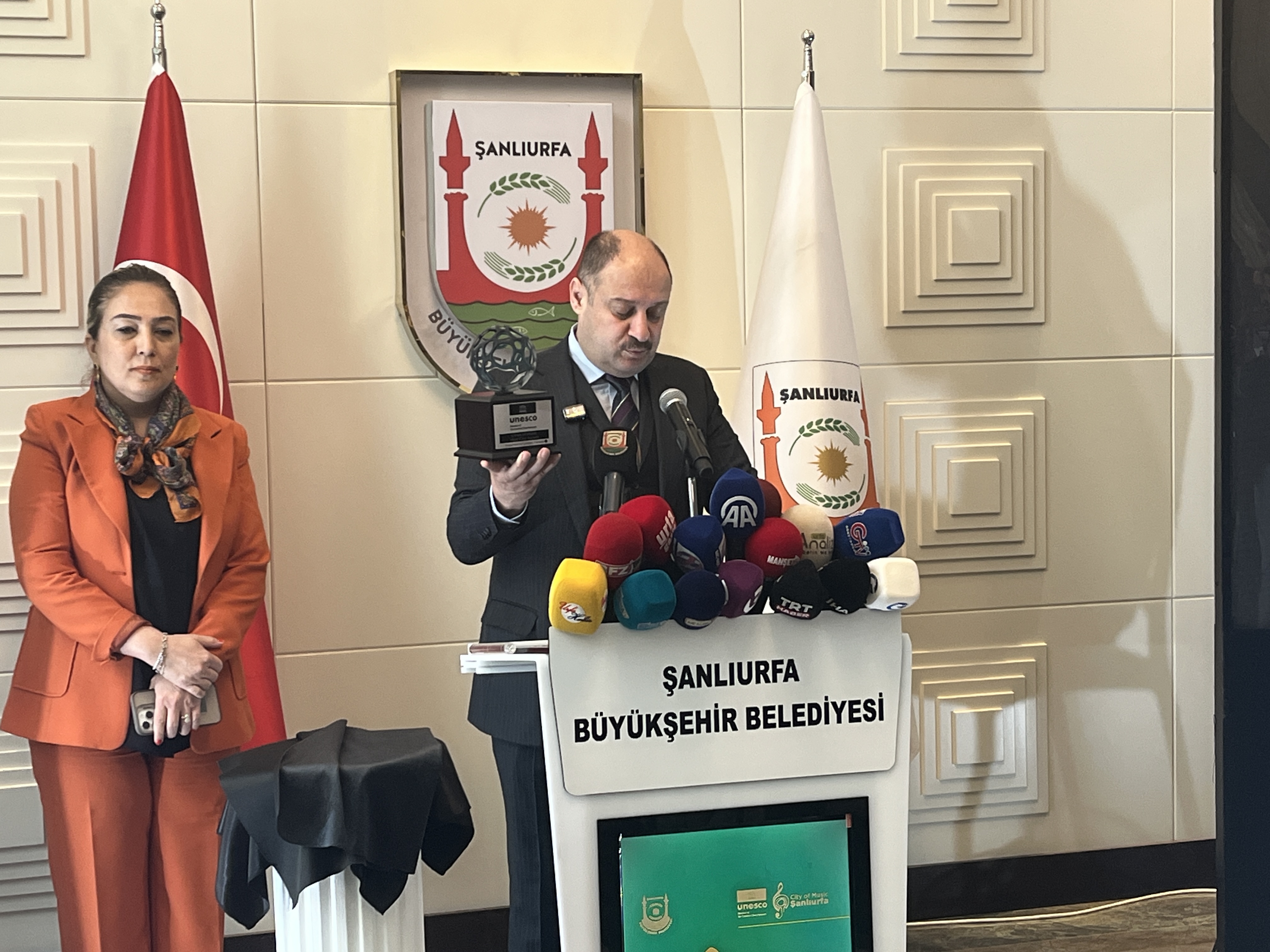 M. Kasım Gülpınar :Unesco Mirası Urfa'da!