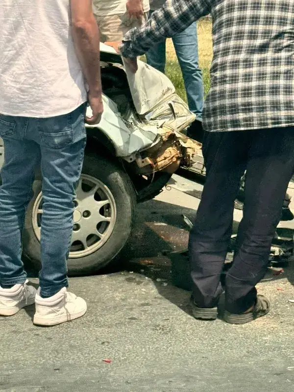 Kavşakta Meydana Gelen Kazada Şans Eseri Yaralanan Olmadı