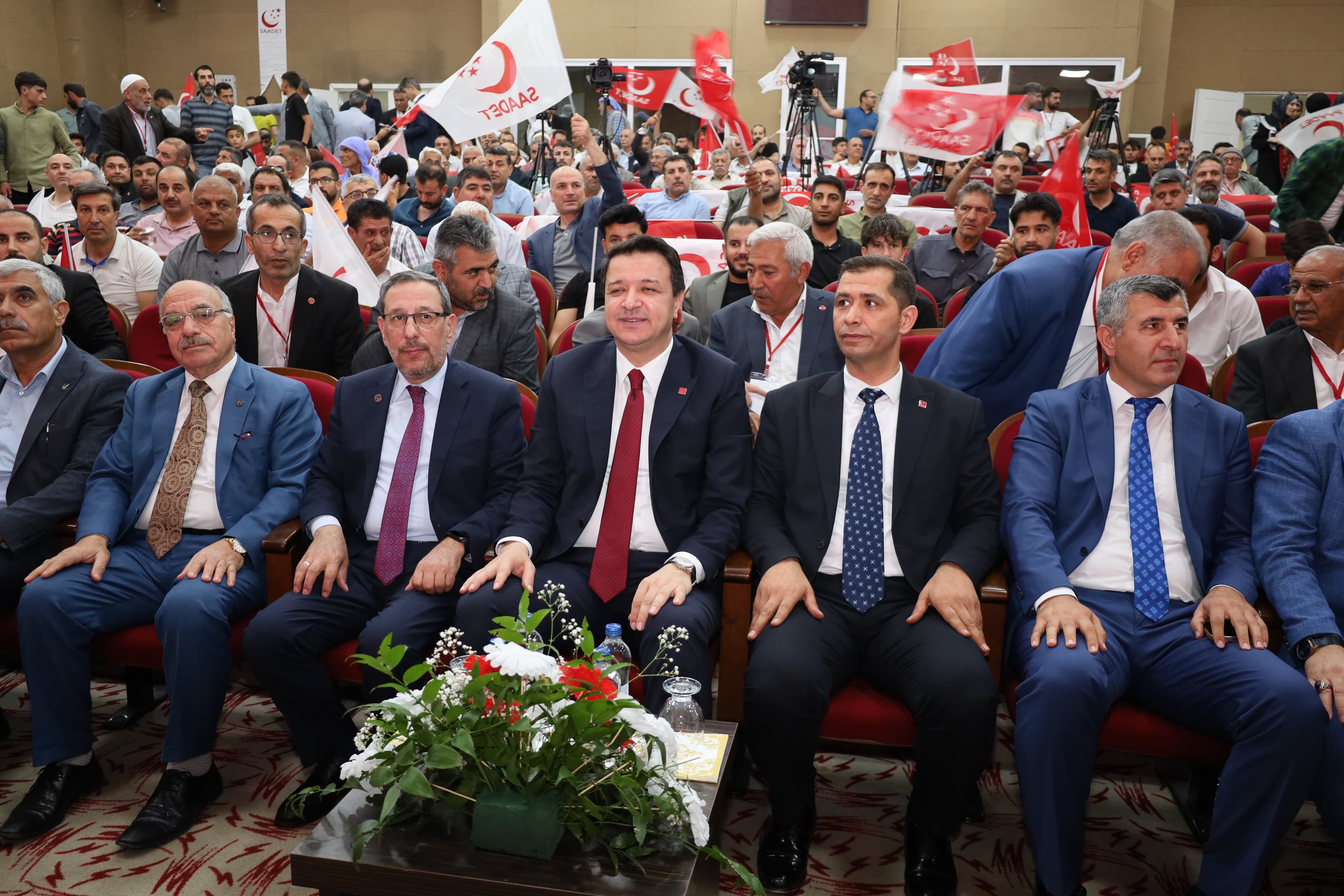 Mahmut Arıkan’dan "Kucaklaşan Türkiye" Vurgusu