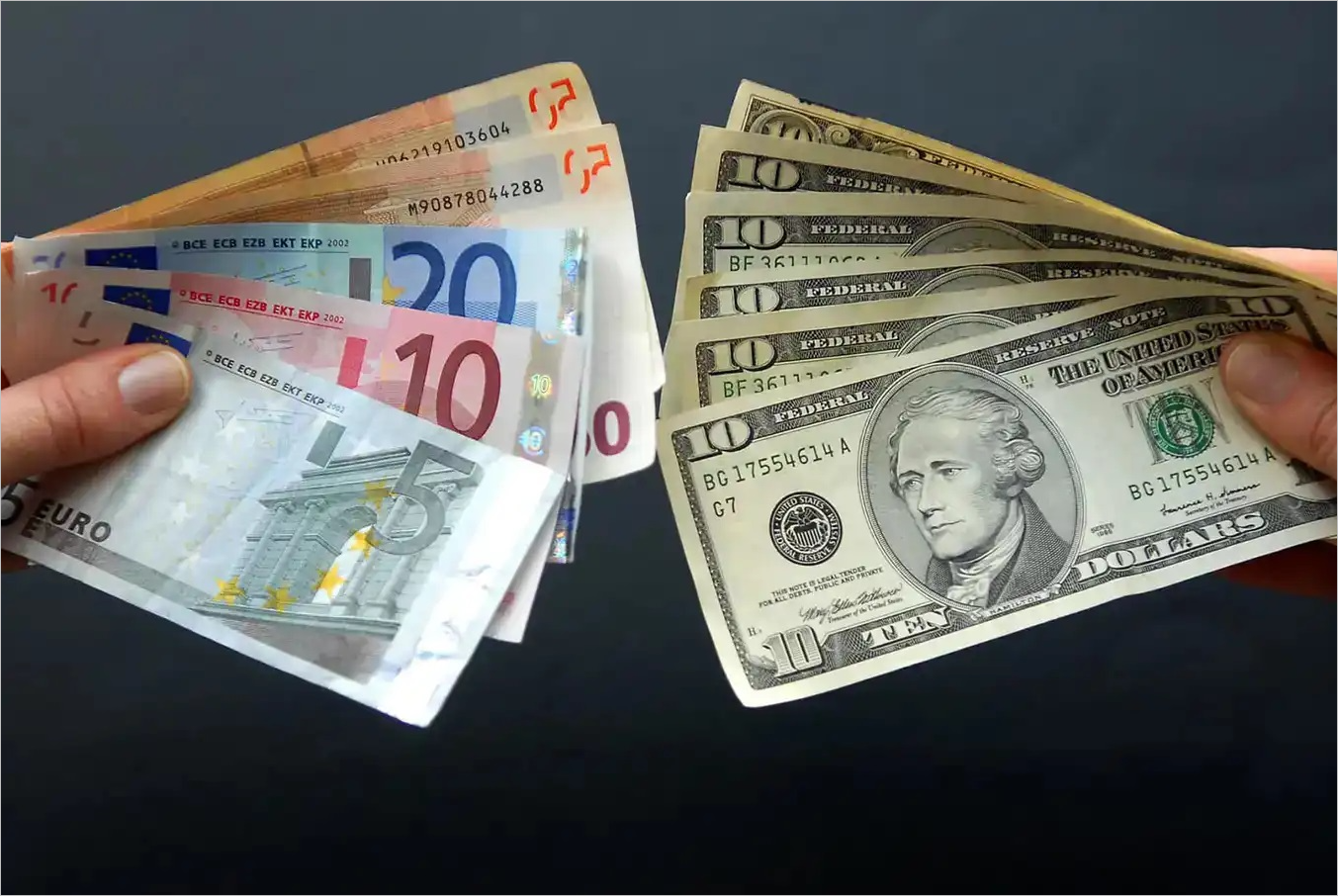 Döviz Güne Hızlı Başladı: Dolar ve Euro’da Yükseliş
