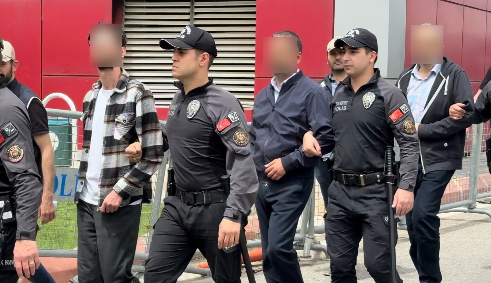 47 İlde Dev Operasyon! 225 Şüpheli Adliyeye Sevk Edildi