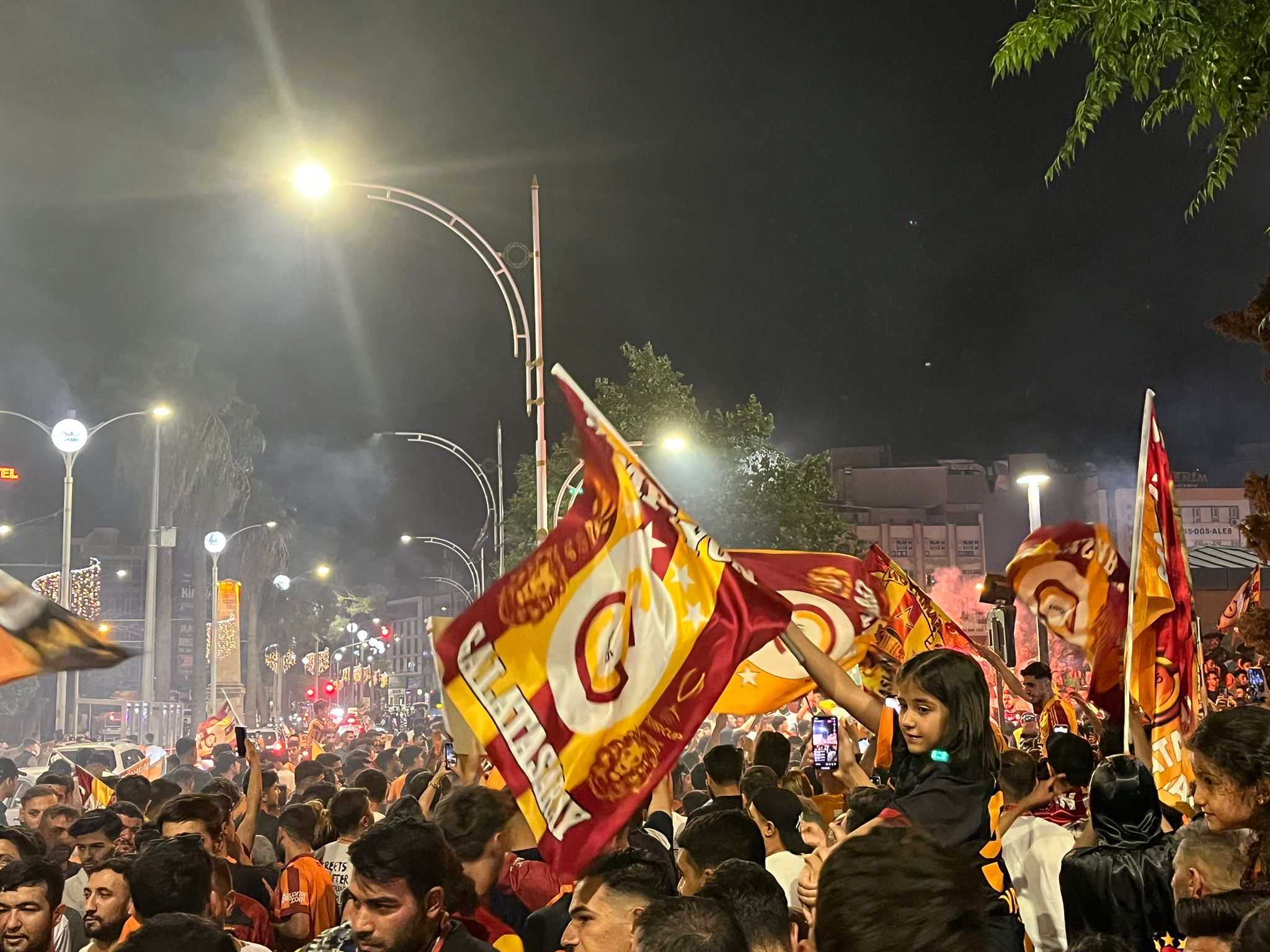 Şanlıurfa'da Galatasaray Şampiyonluğu Çoşkuyla Kutlandı