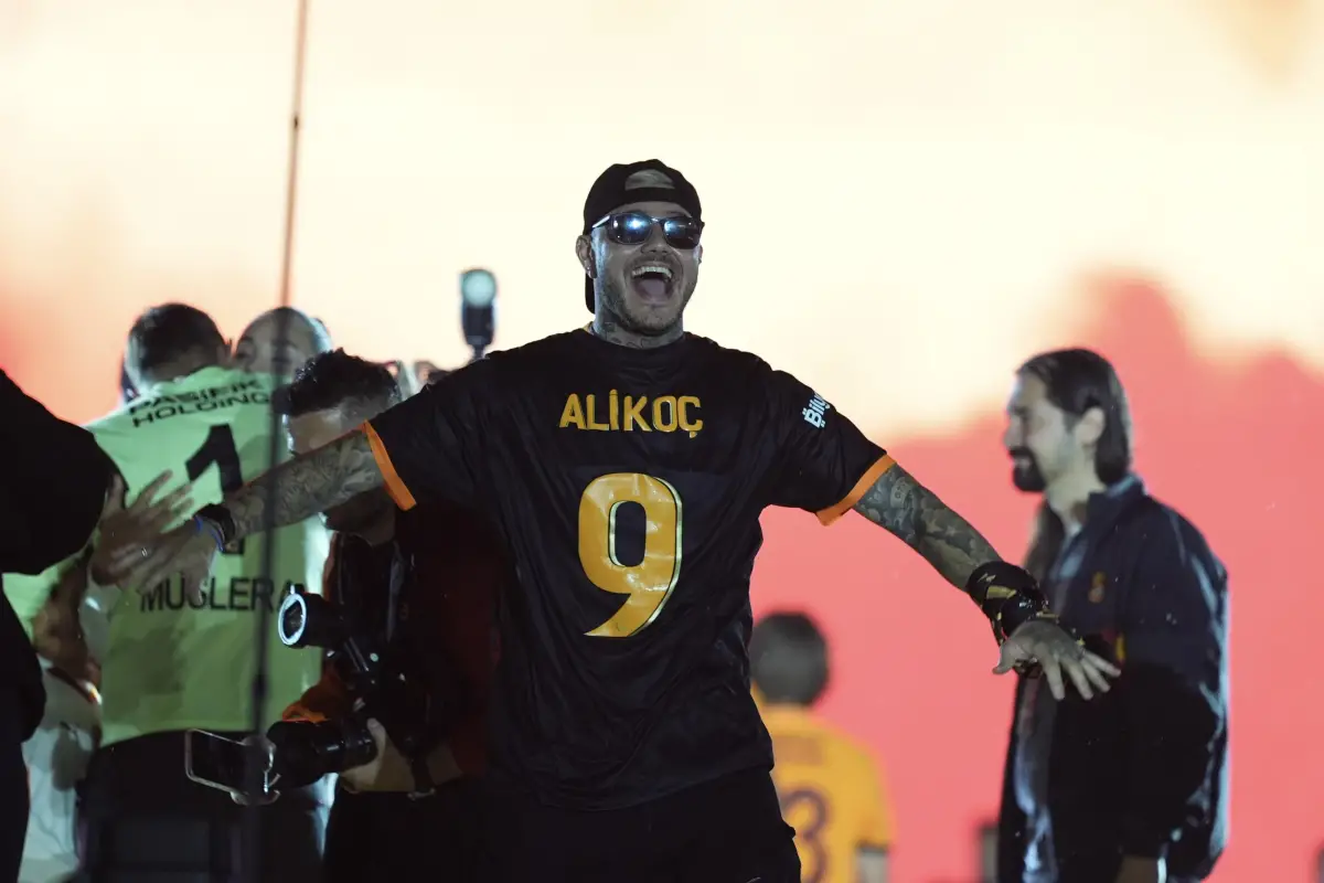 Galatasaray Yenikapı'da 25. Şampiyonluğunu Kutladı!