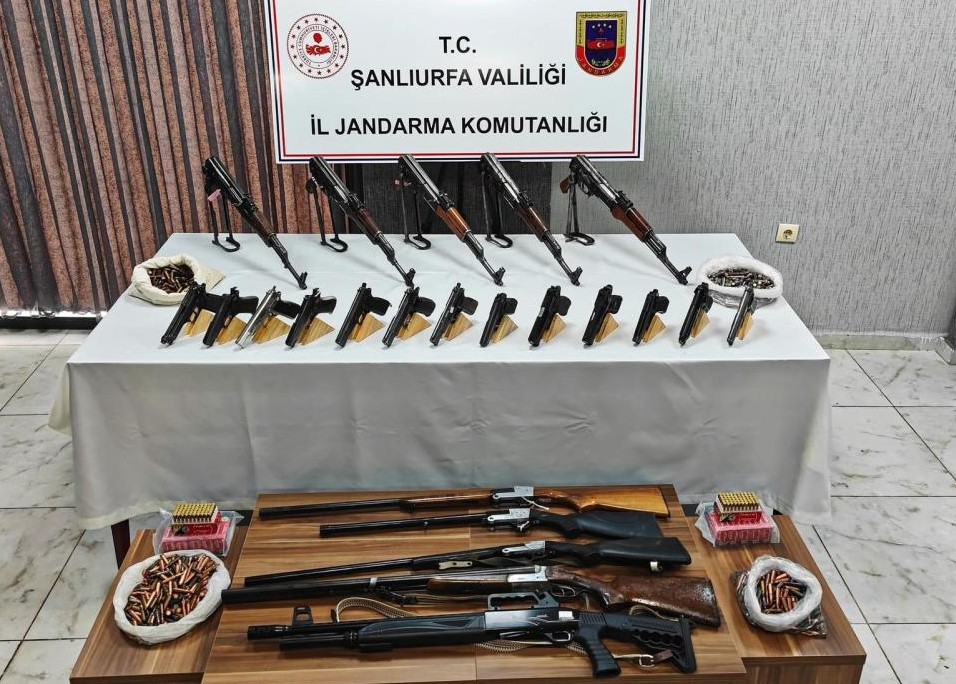 Çamaşır Makinesinden Silah Çıktı