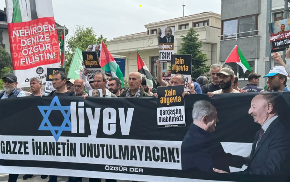 Azerbaycan Yönetimine istanbul ' da Protesto