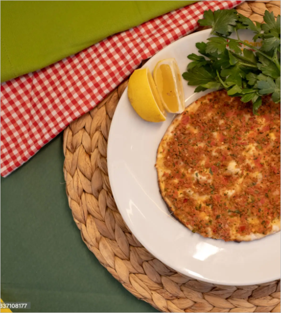 3 Bin TL'lik Lahmacun İsyanı: "Altın Tozuyla Mı Yapıyorlar?"
