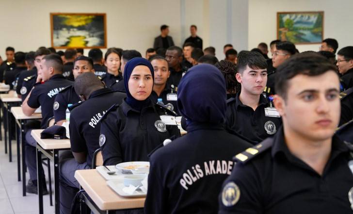 Polis Akademisinden Mezuniyet Müjdesi!