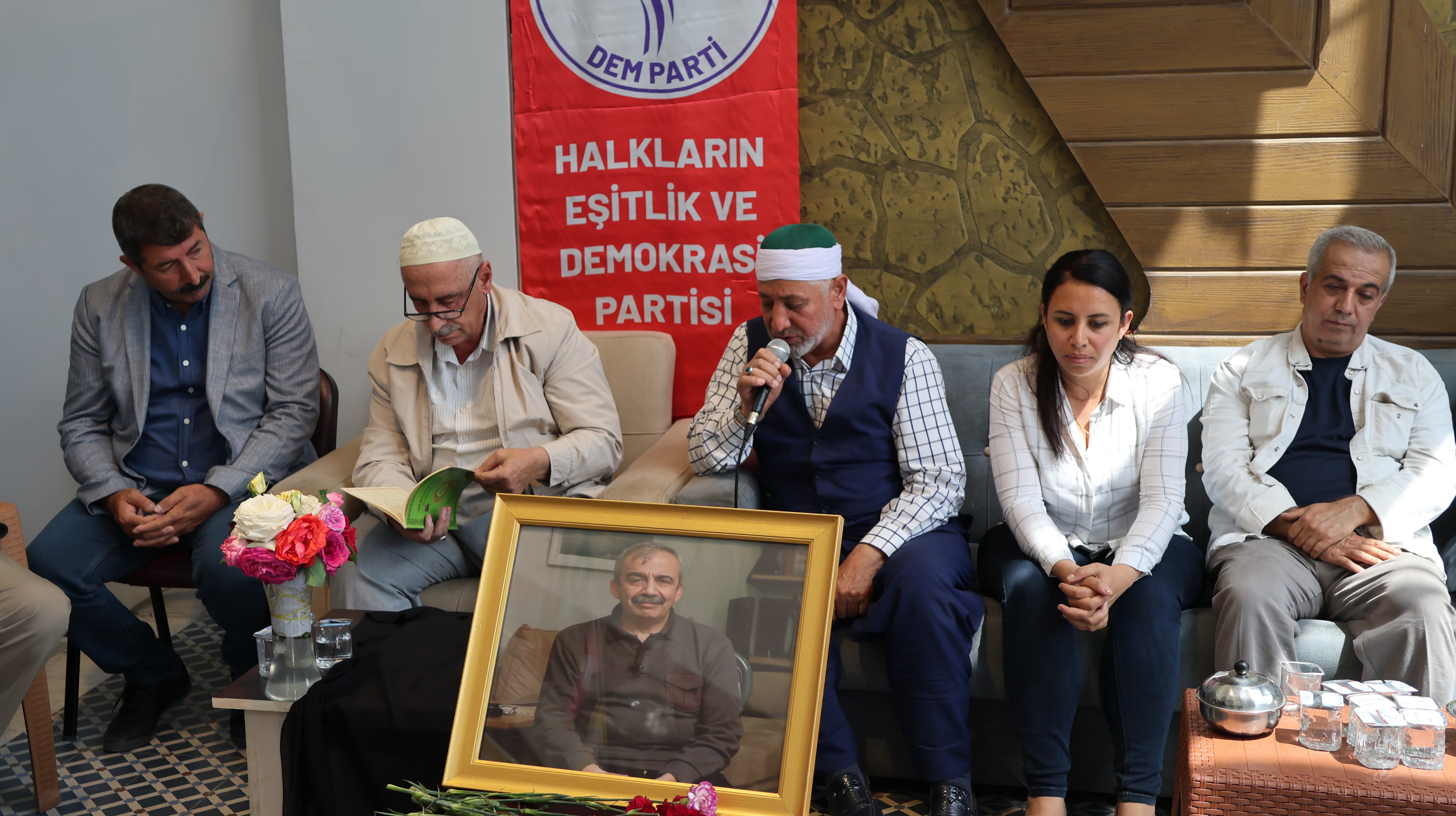 Sırrı Süreyya Önder Urfa’da Dualarla Anıldı