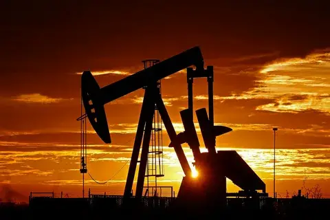 Brent Petrolün Varili 64,46 Dolardan İşlem Görüyor