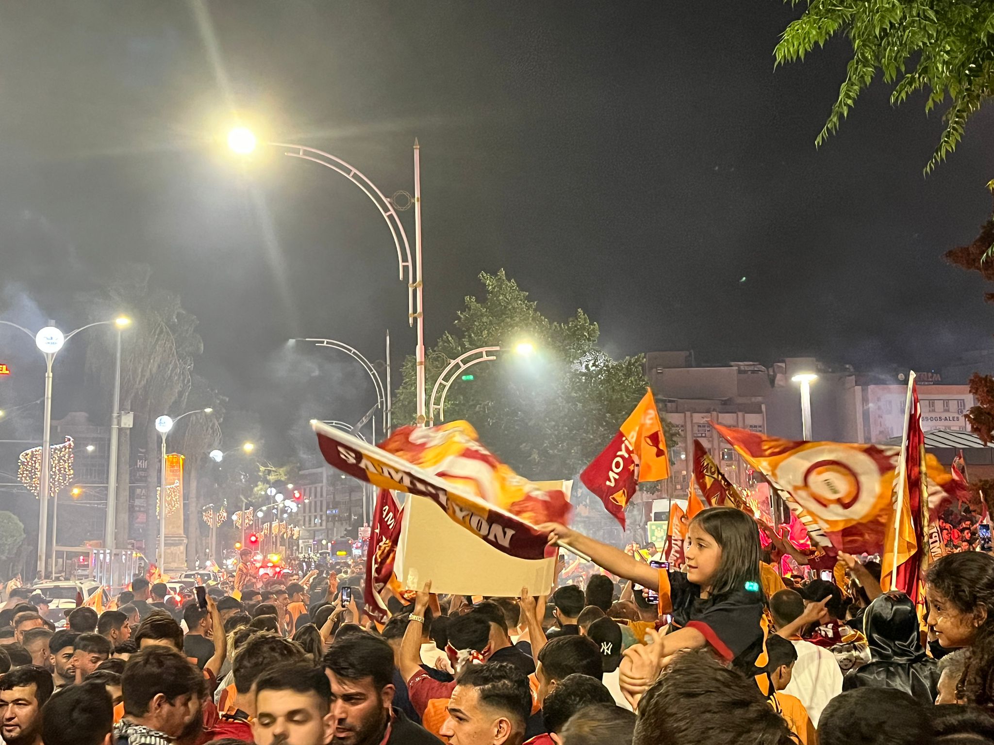 Şanlıurfa'da Galatasaray Şampiyonluğu Çoşkuyla Kutlandı
