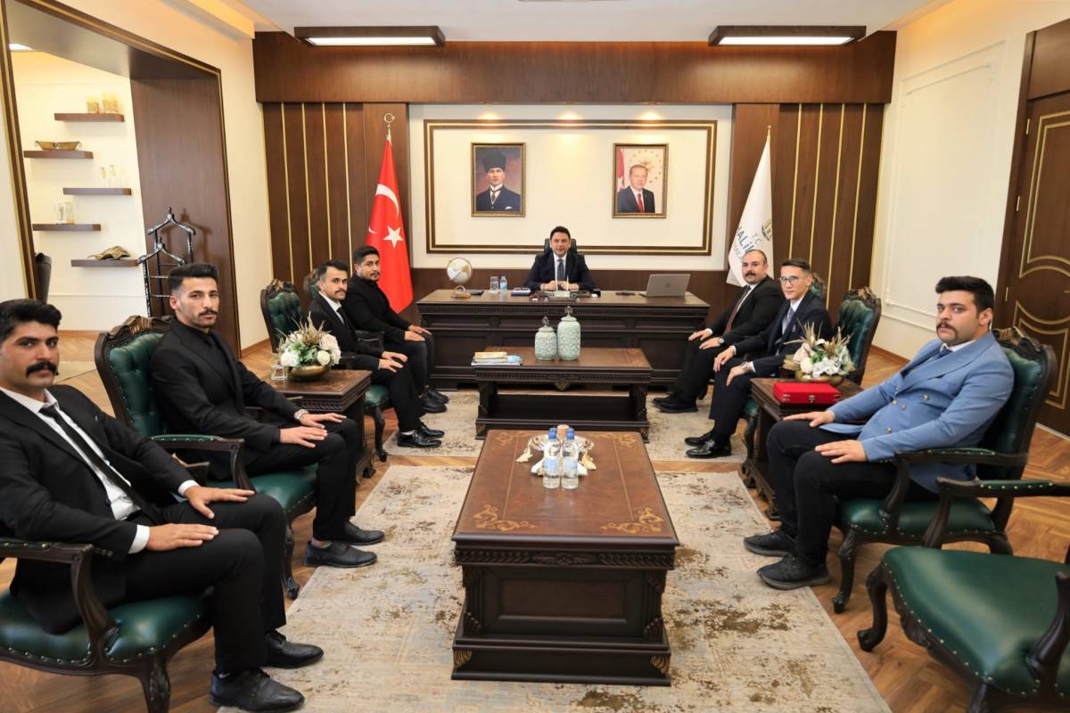 Ülkü Ocakları'ndan Kaymakam Şahin’e anlamlı ziyaret