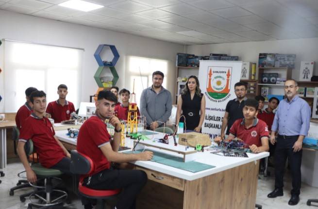 Robotik Kodlama Urfa'da Gençlerin Ufkunu Açıyor!