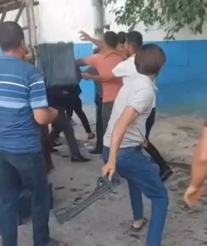Pazar Yerinde Kasalar Havada Uçuştu!