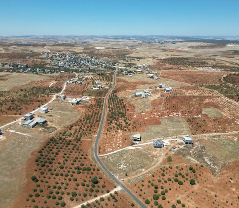Kaderine Terk Edilen Yol Asfaltla Diriliyor!
