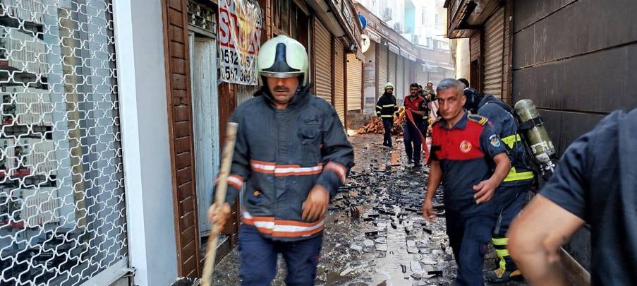 Şanlıurfa’da Geceyi Sallayan Patlama Sesleri