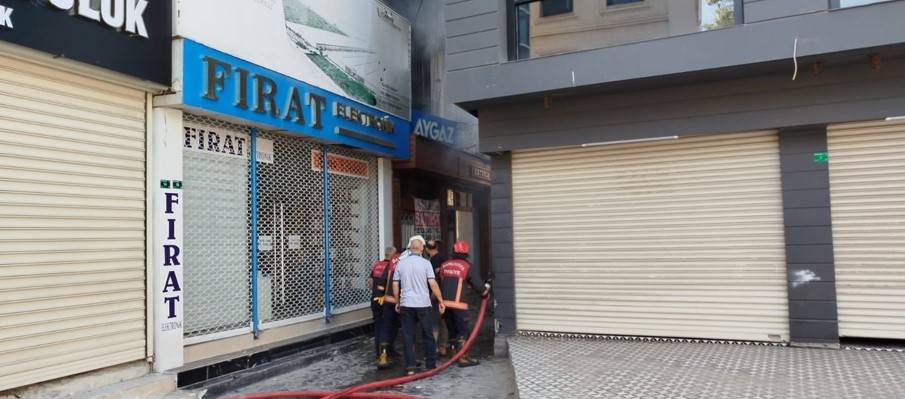 Şanlıurfa’da Geceyi Sallayan Patlama Sesleri