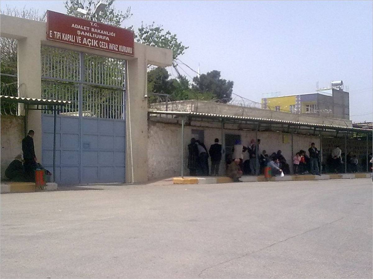 57 Yıllık Urfa Cezaevi Yıkılıyor!