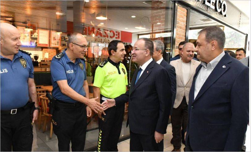 Urfa’da Anlamlı Kermes: Geliri Şehit Çocuklarına Burs Olacak