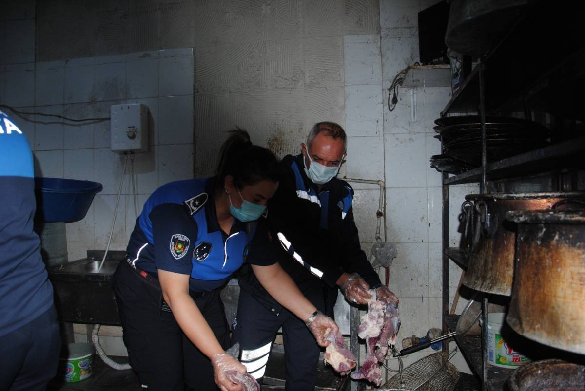 Şanlıurfa’da 1 Ton Bozuk Et Ele Geçirdi