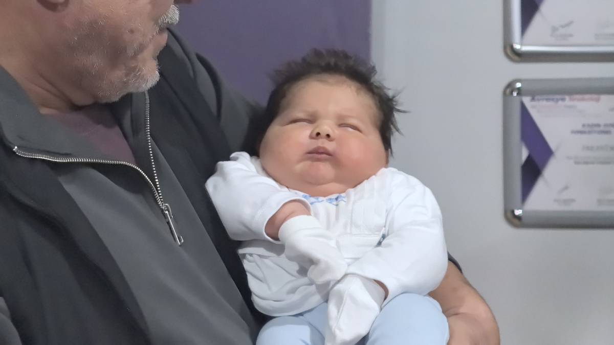 6 Kilo 150 Gram Ağırlığında Bebek Dünyaya Geldi