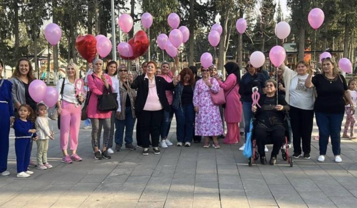 Hatay'da Kanseri Yendi, Farkındalık İçin Balon Uçurdu
