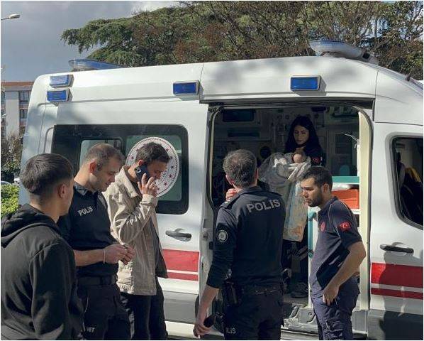 Babası Gelip Alacak” Yalanıyla 2 Aylık Bebeği Parkta Bıraktı