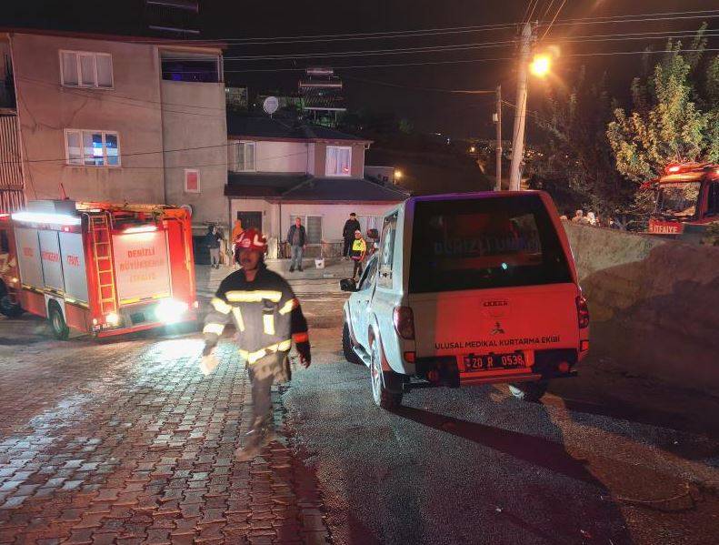 Denizli’de Kerpiç Evin Tavanı Çöktü: 6 Kişi Yaralandı