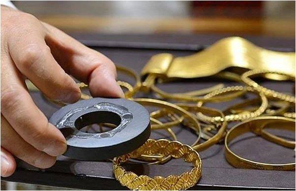 Altında Yeni Rekor: Çeyrek Altın 10 Bin TL'yi Geçti