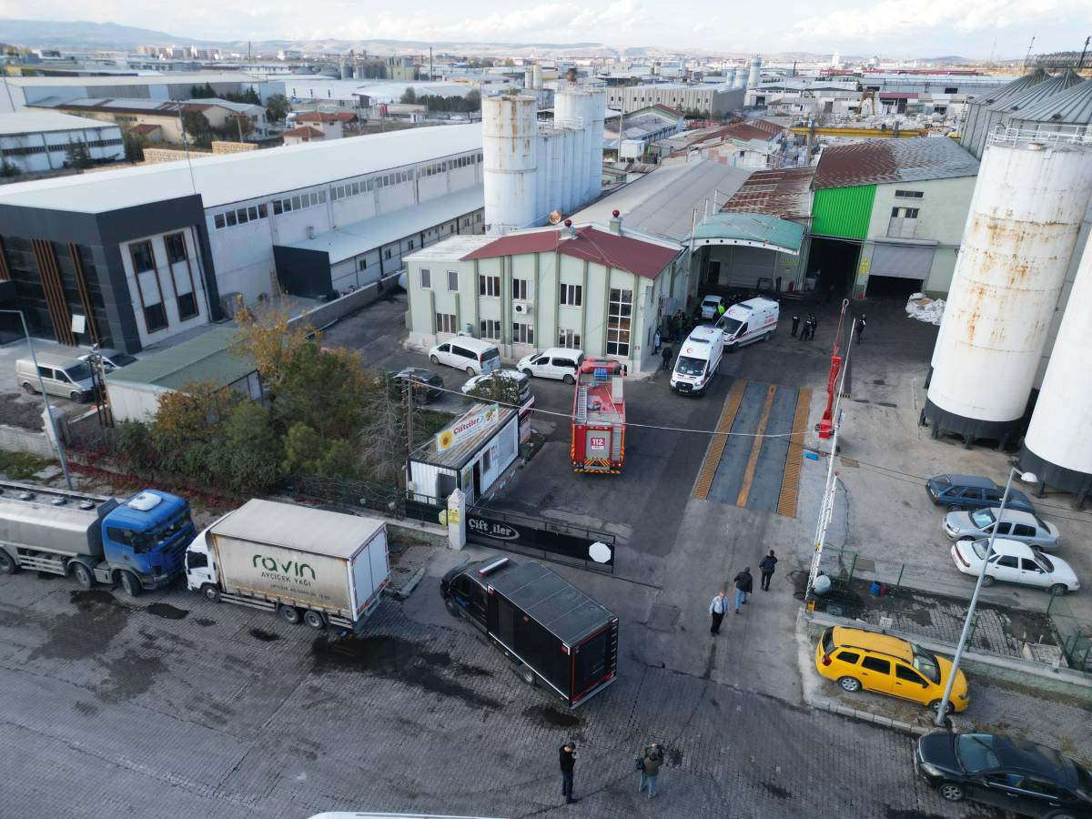 Yağ Fabrikasında Patlama: Biri Ağır 10 Yaralı
