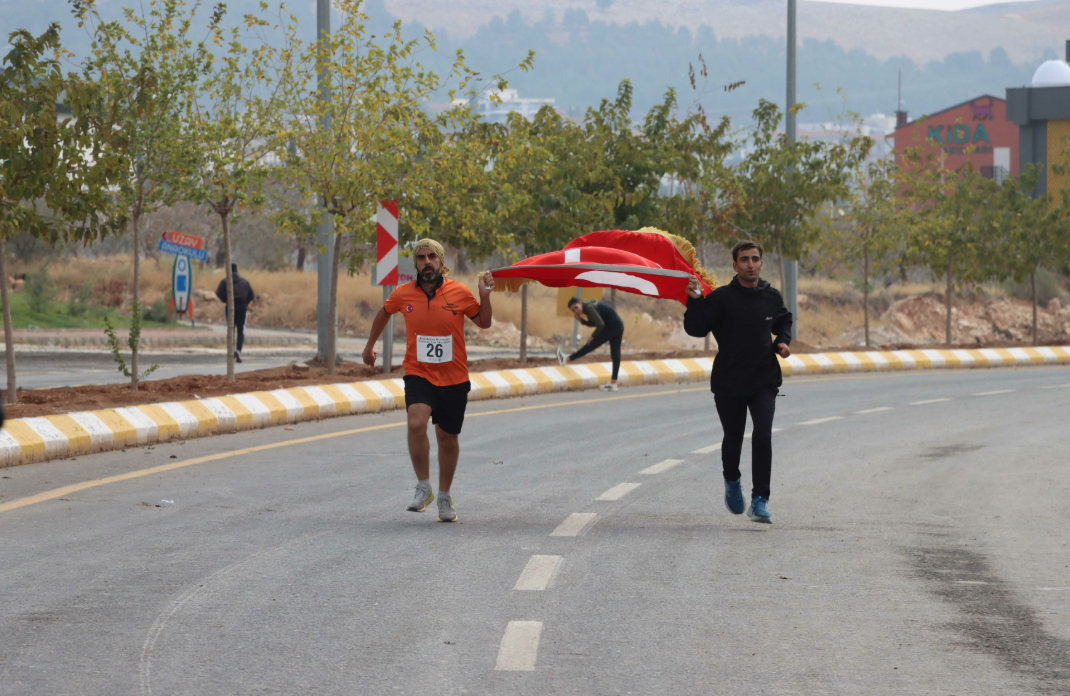 Şanlıurfa Tarihi İçin Koştu: Sayburç Maratonu Büyüledi