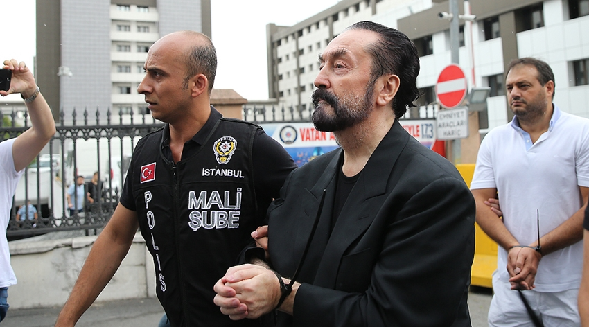 Adnan Oktar İçeriklerine Son! 450 Hesaba Erişim Yasağı