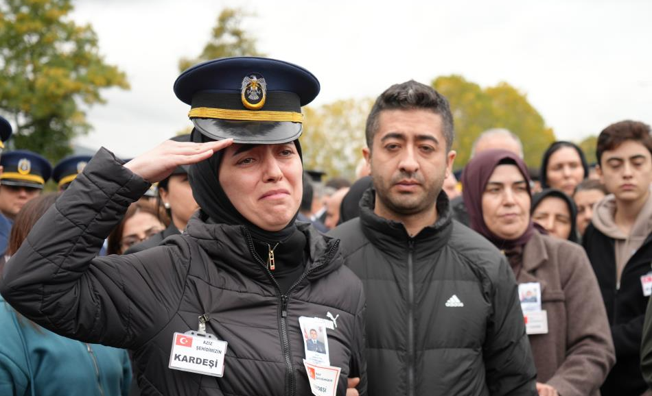 Şehit Ağabeyine Yürekleri Dağlayan Vedası, İzleyenleri Yıktı