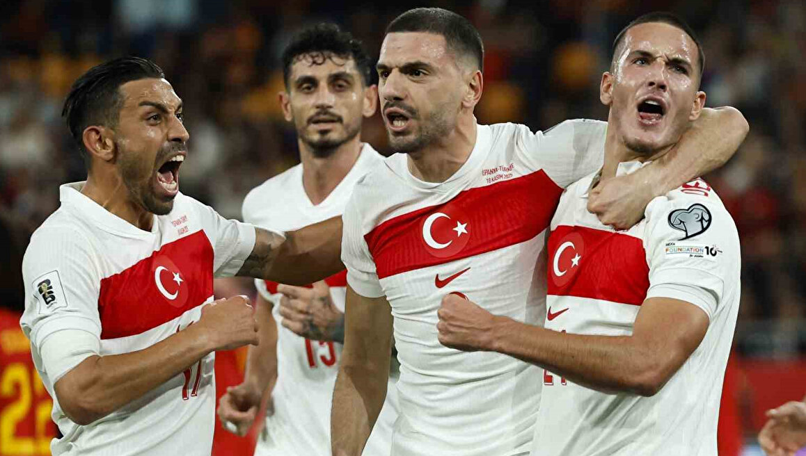 Milli Takımın Soyunma Odasında Hırsızlık Şoku