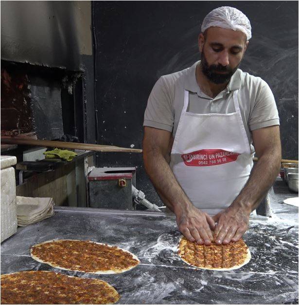 Gaziantep, Urfa’nın Lahmacununu Sahiplendi! Tepkiler Büyüyor