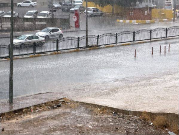 Şanlıurfa’da Yağmur Sele Döndü