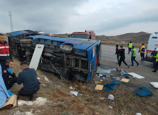 Cezaevi Nakil Aracının Devrilmesi Sonucu 9 Görevli Yaralandı