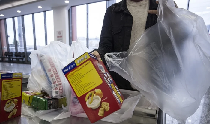 Kasada Sürpriz Zam: Plastik Poşet Artık ...