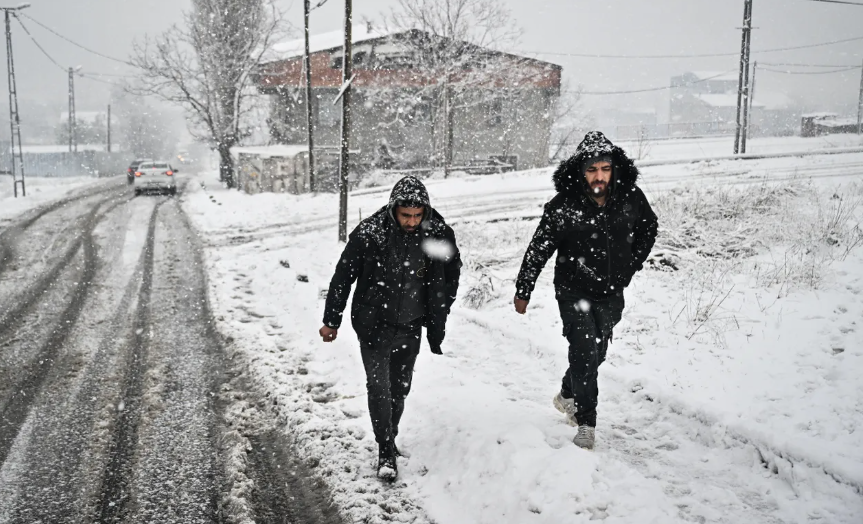 AKOM Saat Verdi: İstanbul’da Kar Yağışı Yeniden Başlıyor