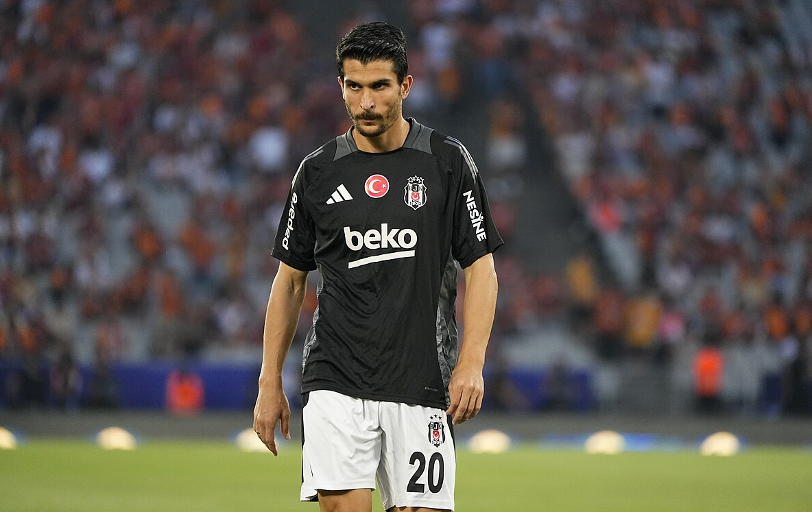 Beşiktaş'tan 2 Oyuncu İçin Ayrılık Açıklaması