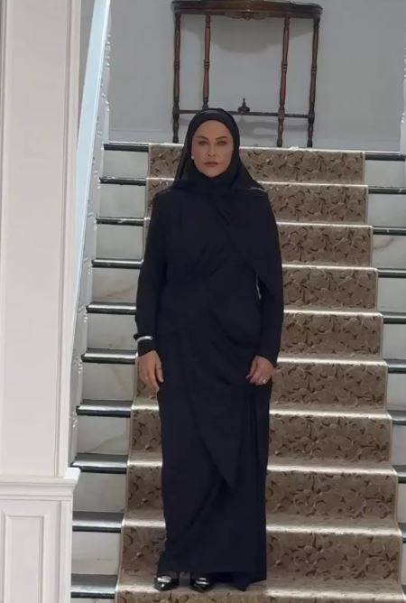 Hülya Avşar Tesettüre Girdi: Sosyal Medya Adeta Sallandı!