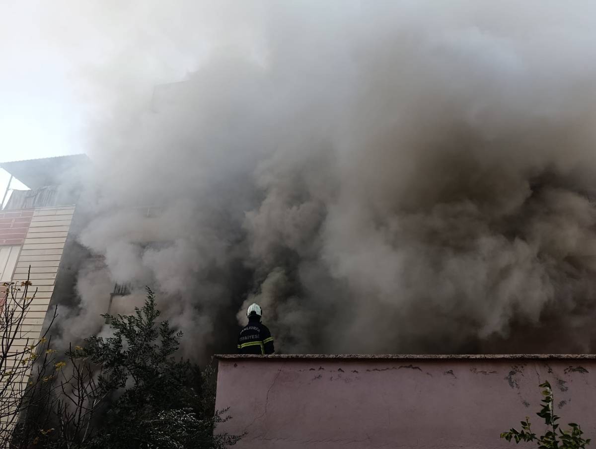 Şanlıurfa'daki Bir Atölyede Korkutan Yangın
