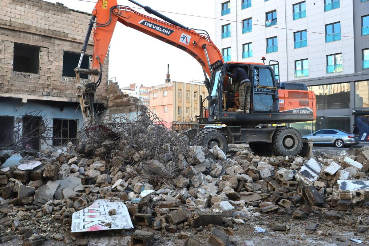 Şanlıurfa Büyükşehir, Yol Projesi İçin 59 Yapının Yıkımını Tamamladı