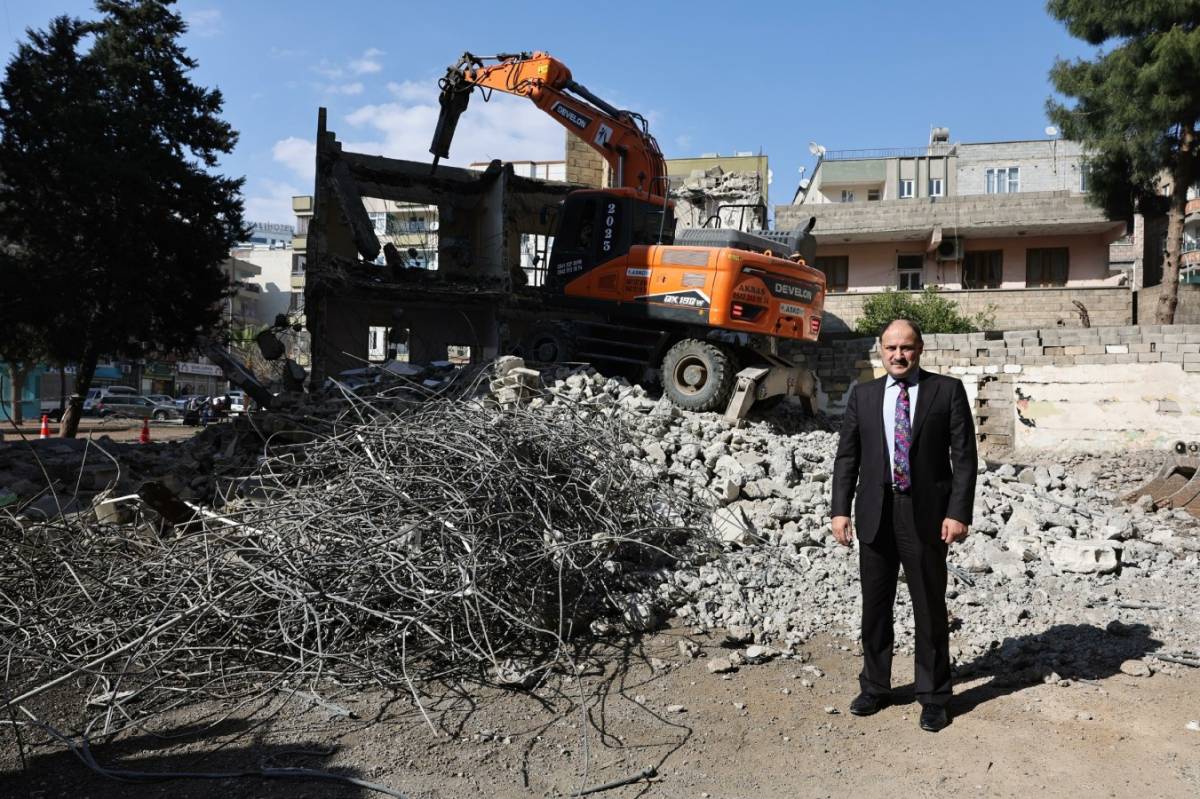 Şanlıurfa Büyükşehir, Yol Projesi İçin 59 Yapının Yıkımını Tamamladı