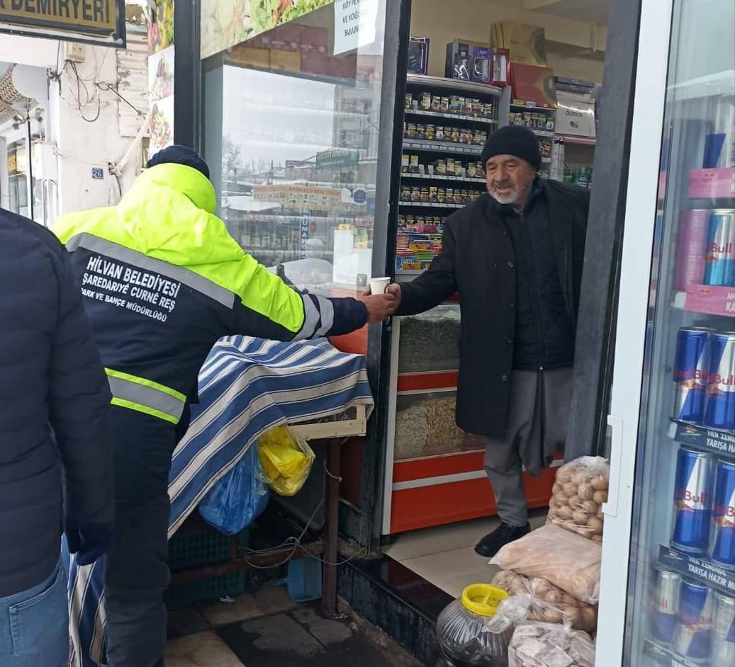 Hilvan Belediyesi’nden Kar Gecesinde Örnek Dayanışma