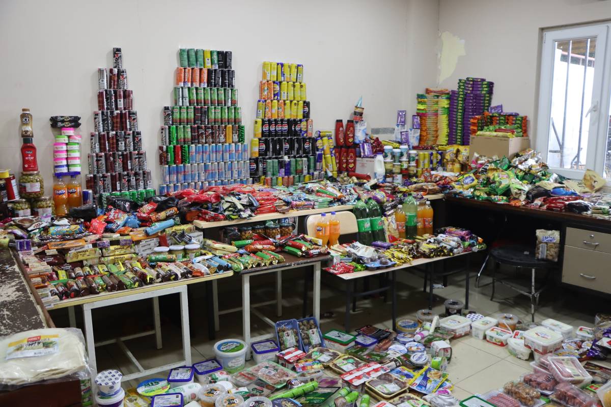 Şanlıurfa'da 1,5 Milyon TL'lik Tarihi Geçmiş Ürünlere El Konuldu
