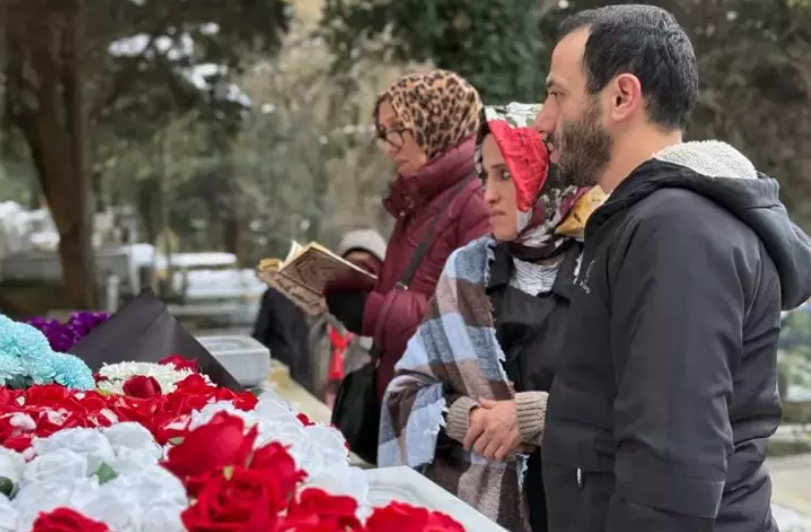 Usta Sanatçı Vefatının 1. Yılında Mezarı Başında Anıldı