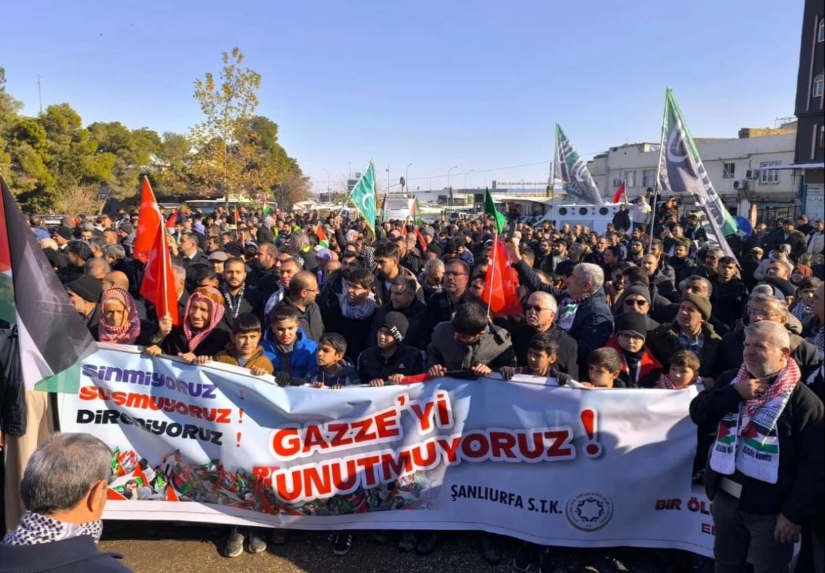 Şanlıurfa Kar Altında Gazze İçin Tek Ses Oldu