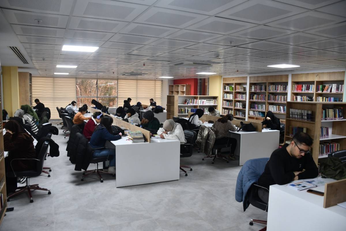 Siverek Bebek ve Çocuk Kütüphanesi Hizmete Açıldı