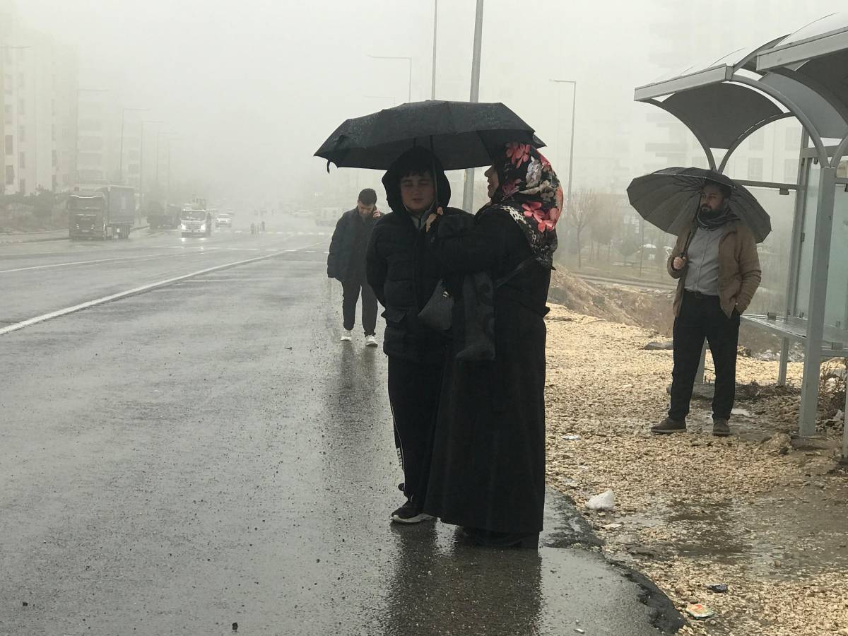 Şanlıurfa’da yoğun sis ve yağmur etkili oluyor!