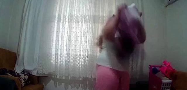 Cani Anne 1 Yaşındaki Bebeğe Dehşeti Yaşattı!